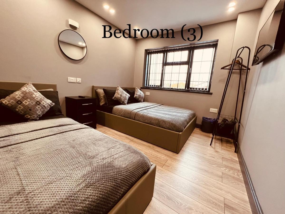 Urban Escape *4 Bedroom House* With Free Parking Бирмингем Экстерьер фото